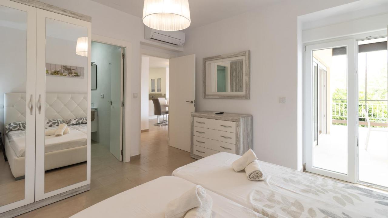 Modern 2 Bedroom Apartment 100 M From The Beach Jávea Esterno foto