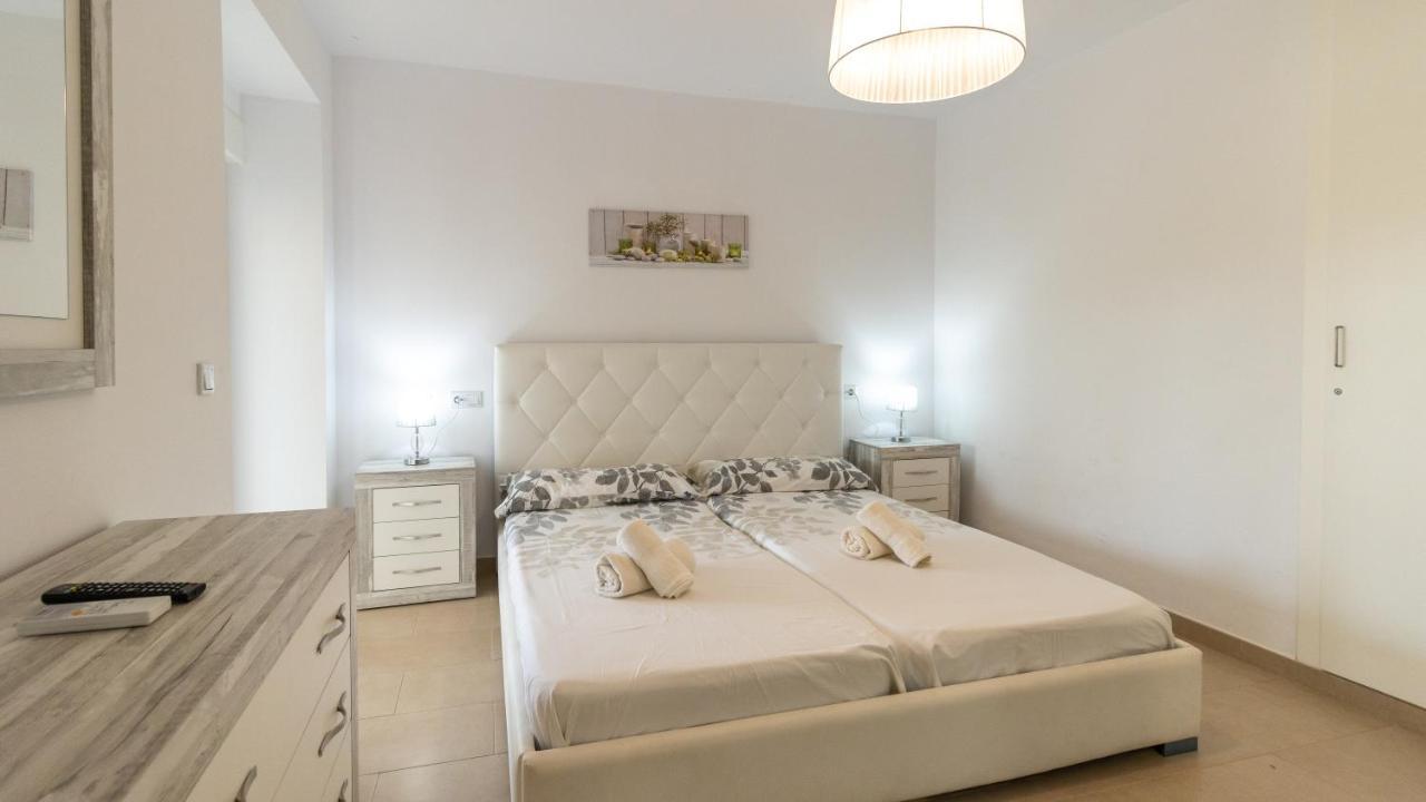 Modern 2 Bedroom Apartment 100 M From The Beach Jávea Esterno foto